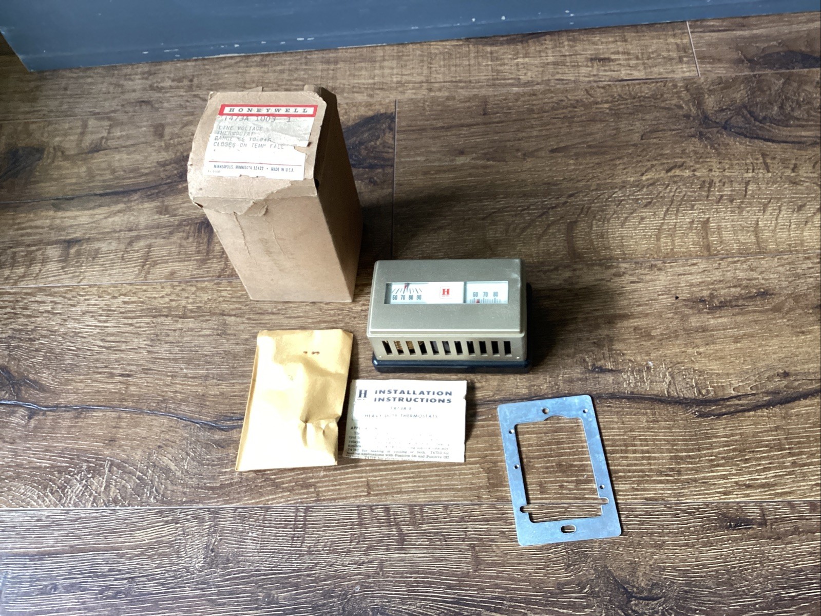 NOS NEW Honeywell Tradeline T473A 1003 1 Heavy Duty Wall Mount Thermostat