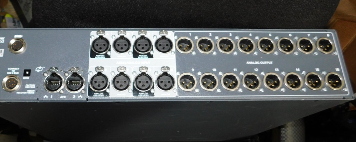 Meyer Sound GALAXY 816