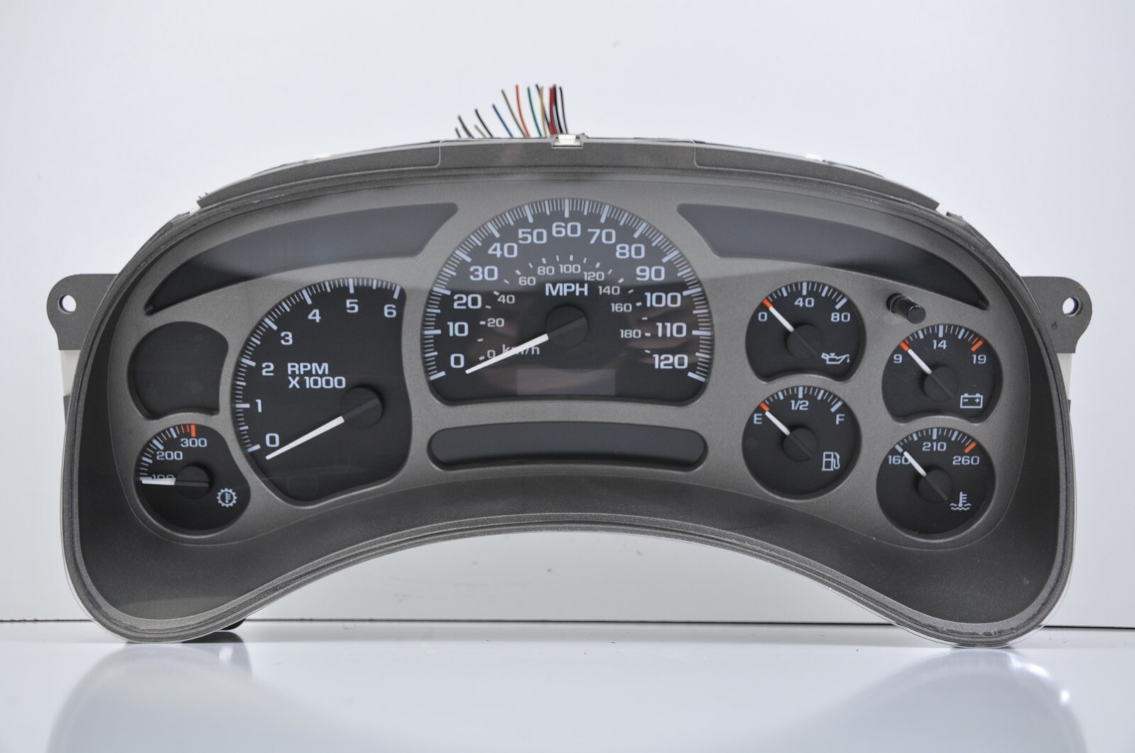 🚘▶️ 2003-2006 ESCALADE SILVERADO Silver Black CLUSTER BB