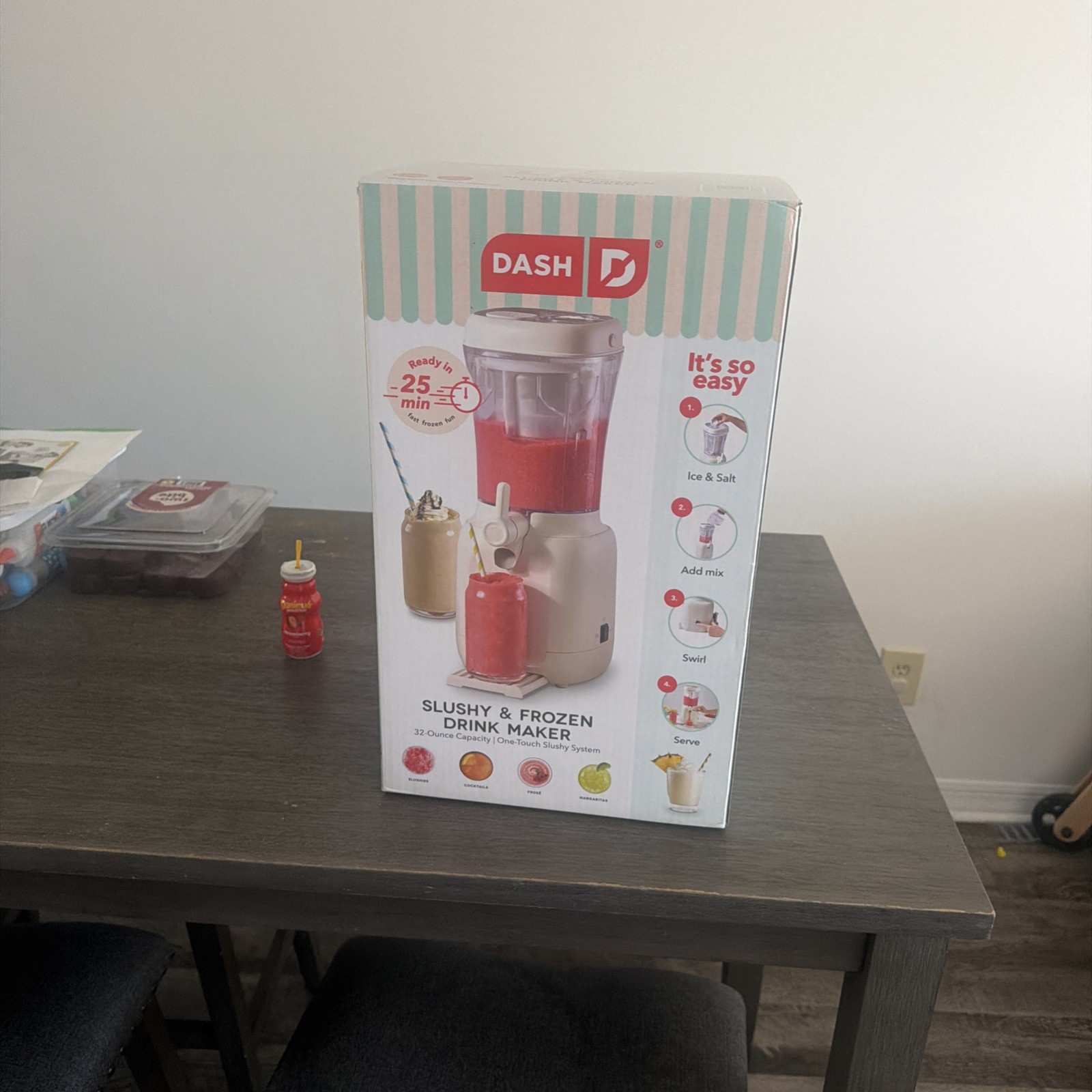 Dash Slushy and Frozen Drink Maker Makes 32 Oz. Makes 24 Cups