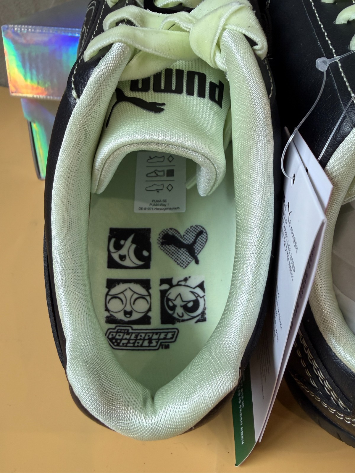 PUMA X POWERPUFFGIRLS Speedcat Women's Lifestyle Casual Shoes NWT 408101-01
