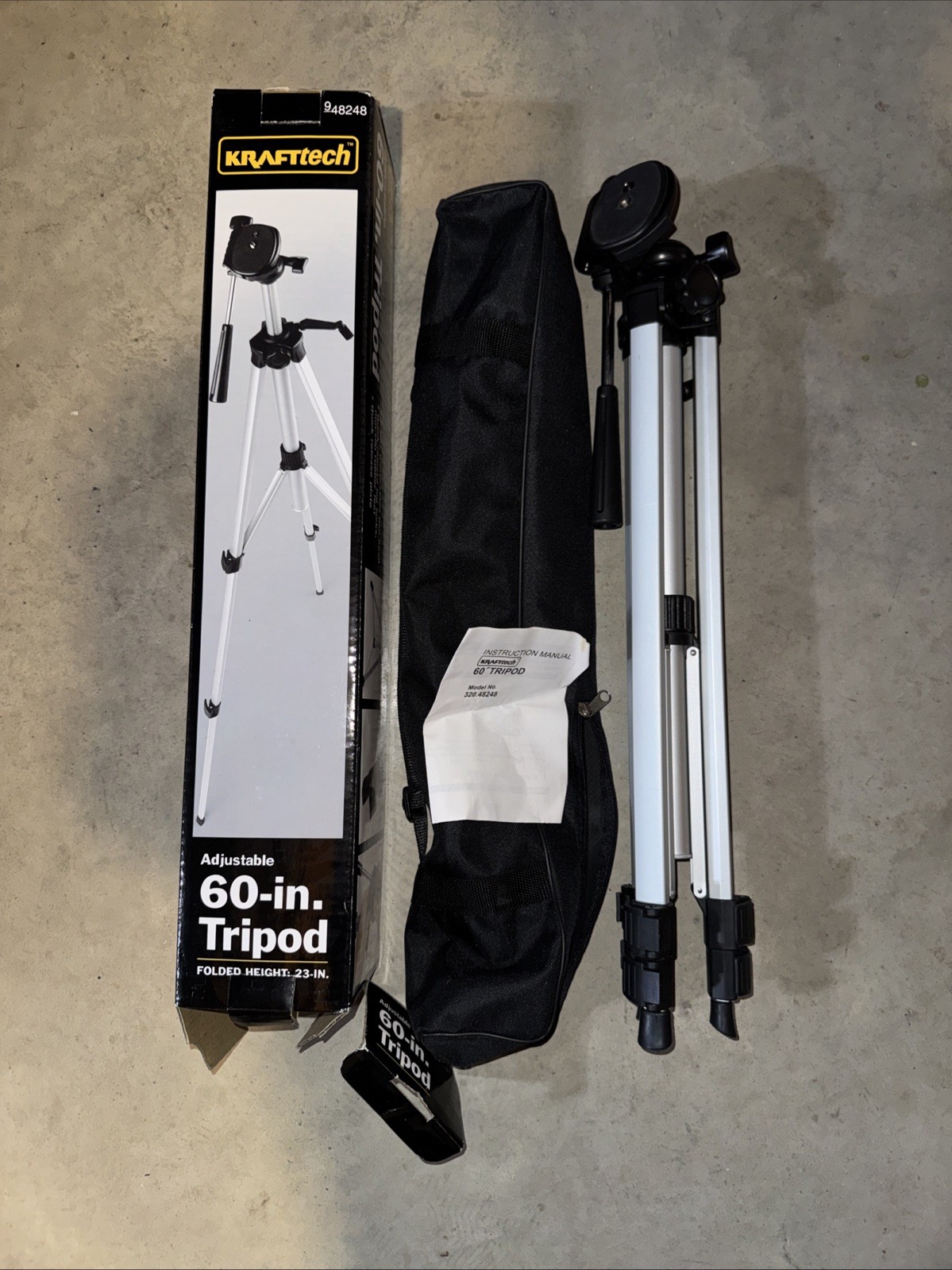 KRAFTTECH 60 Inch Adjustable Camera Tripod in nylon case #948248 w Original Box