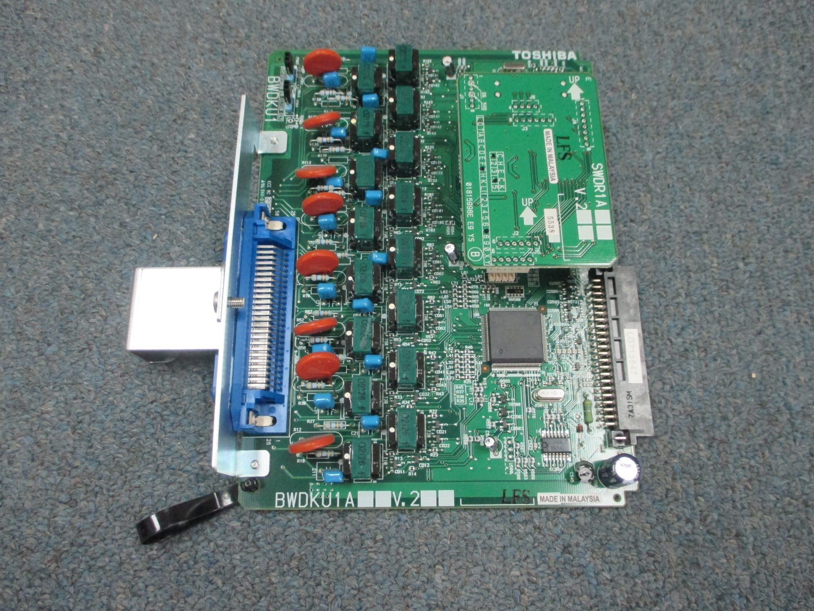 Toshiba Strata CIX 100 BWDKU1A V2 W/ SWDR1A 16 Port Digital Station Expansion