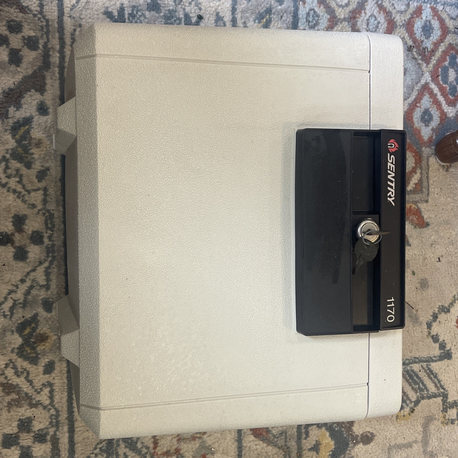 Sentry Safe Fire Proof Grey Color #1170 Lockbox Security Box w/Keys