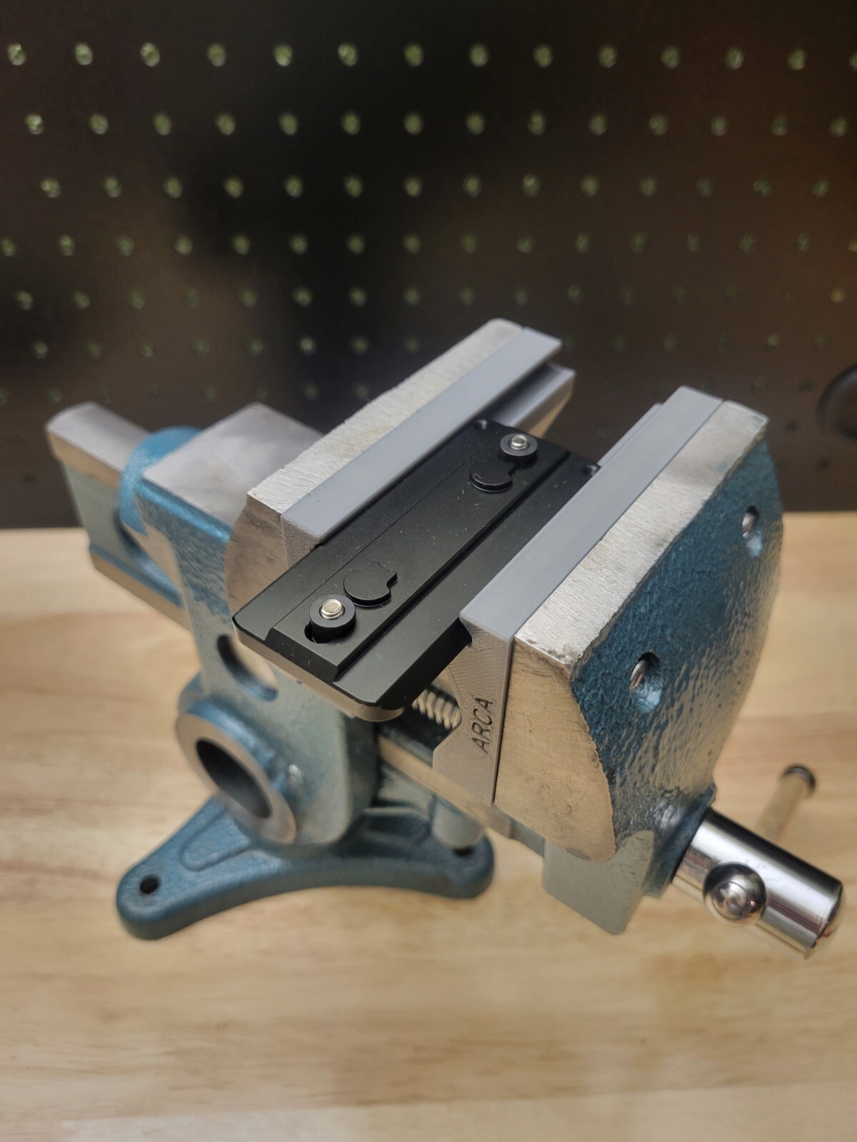 Parrot Vise Jaw Covers Arca Swiss Rail