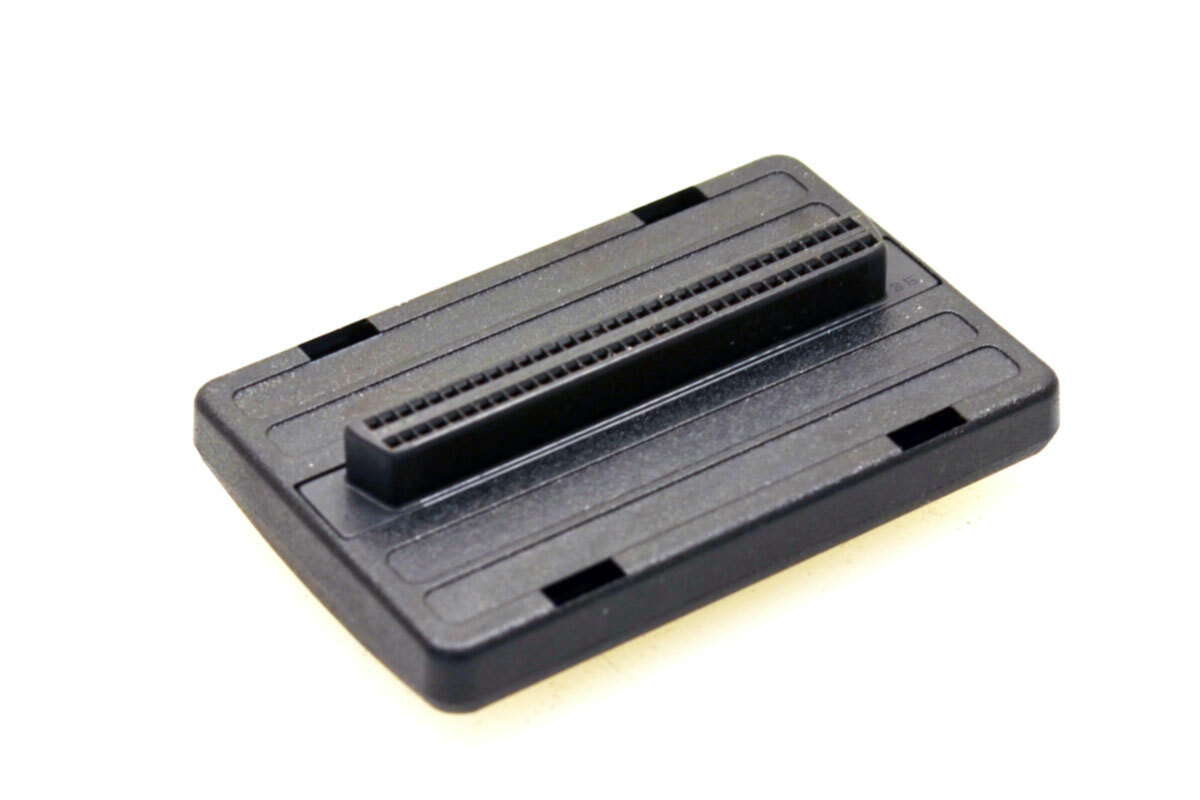 Foxconn Ultra 160/320 SCSI 68-Pin Female Terminator for Internal SCSI Cable