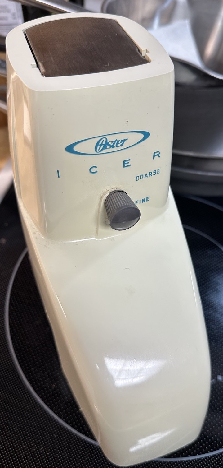 Nice! Vintage Oster Blender Ice Crusher Attachment Model 435 Almond White