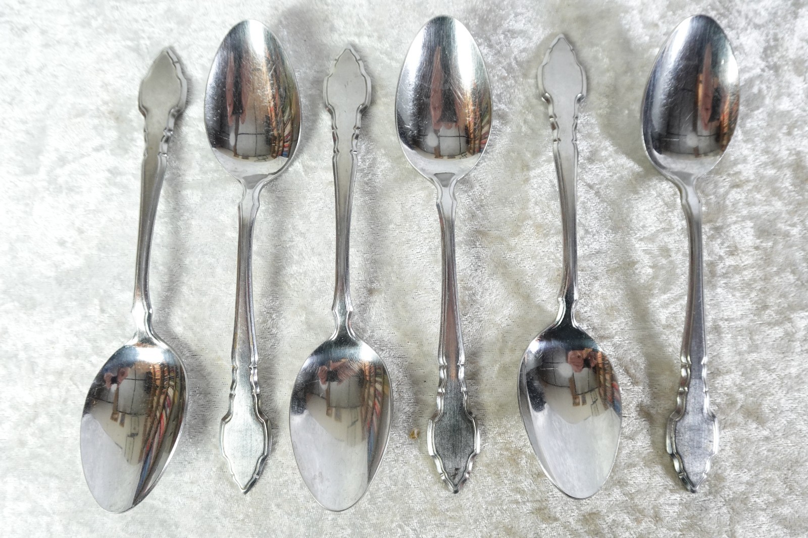 14 Pcs Silhouette Pattern Flatware By International Stainless Satin Handle
