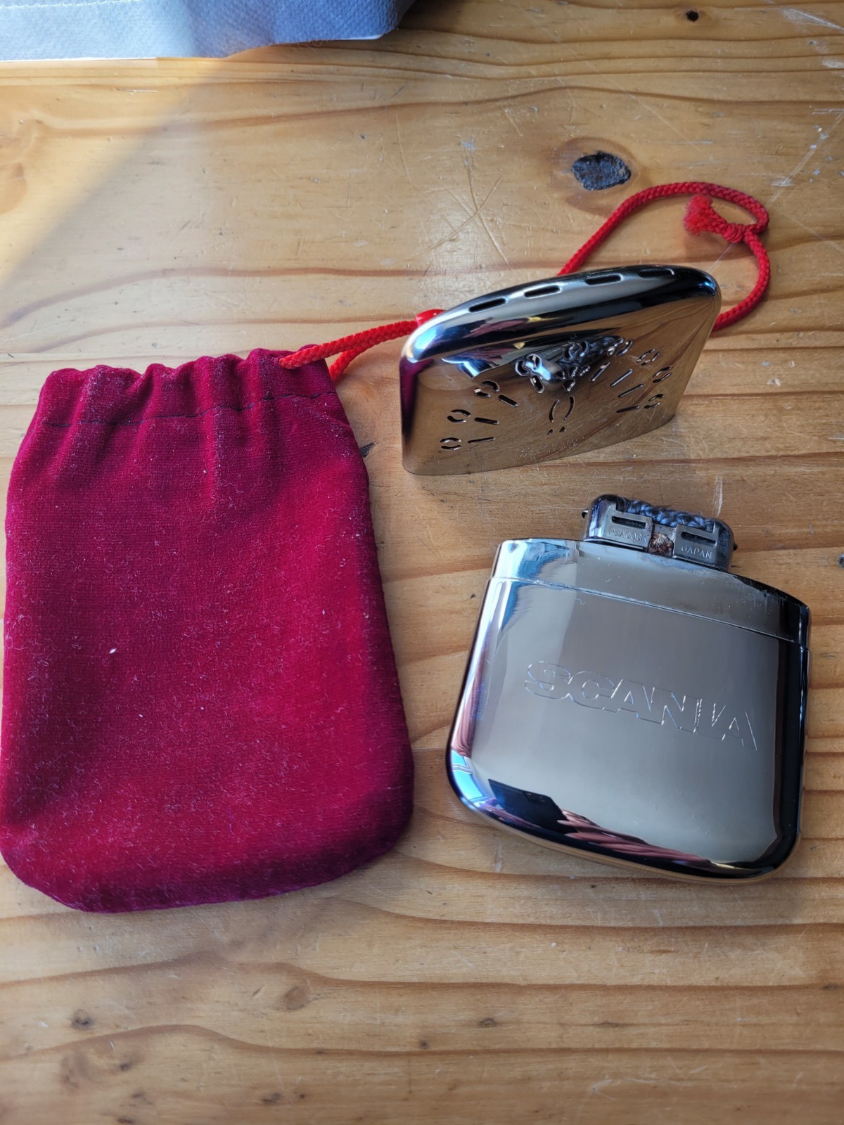 Scania Branded Peacock Hand Warmer