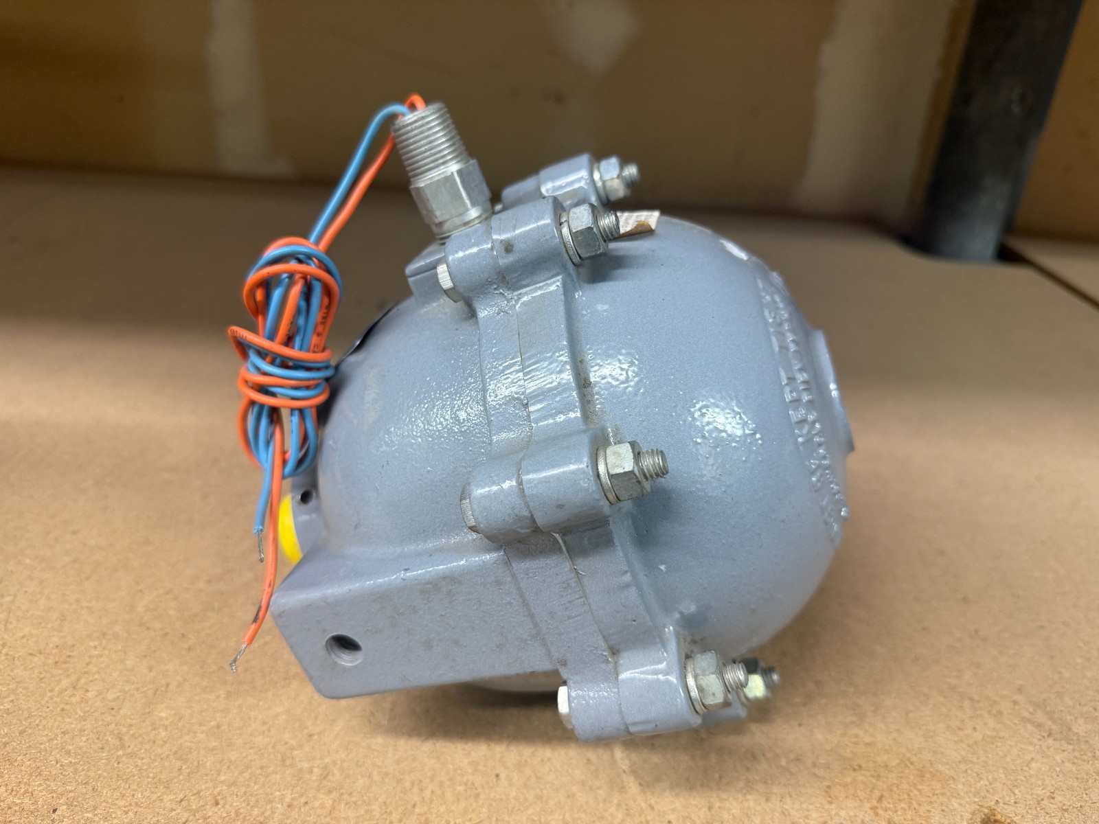 Edwards 5524-AH 120 VAC 28 Amp Explosion Proof Driver