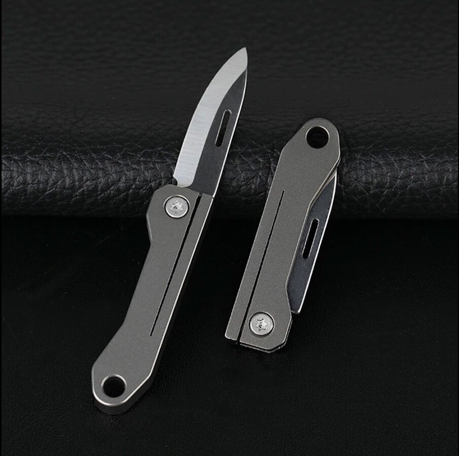 Mini Small Keychain Keyring Folding Knife Escape Rescue Emergency Pocket Scouts