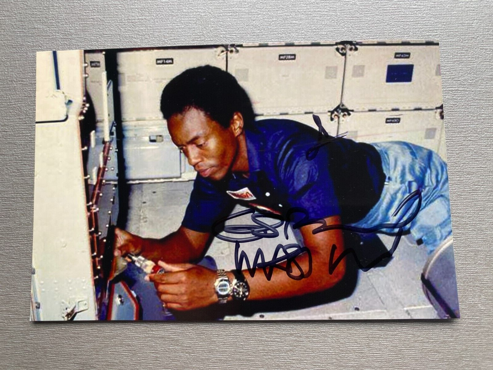 GUION BLUFORD JR. US Astronaut Signed Photo 10x15 Autograph