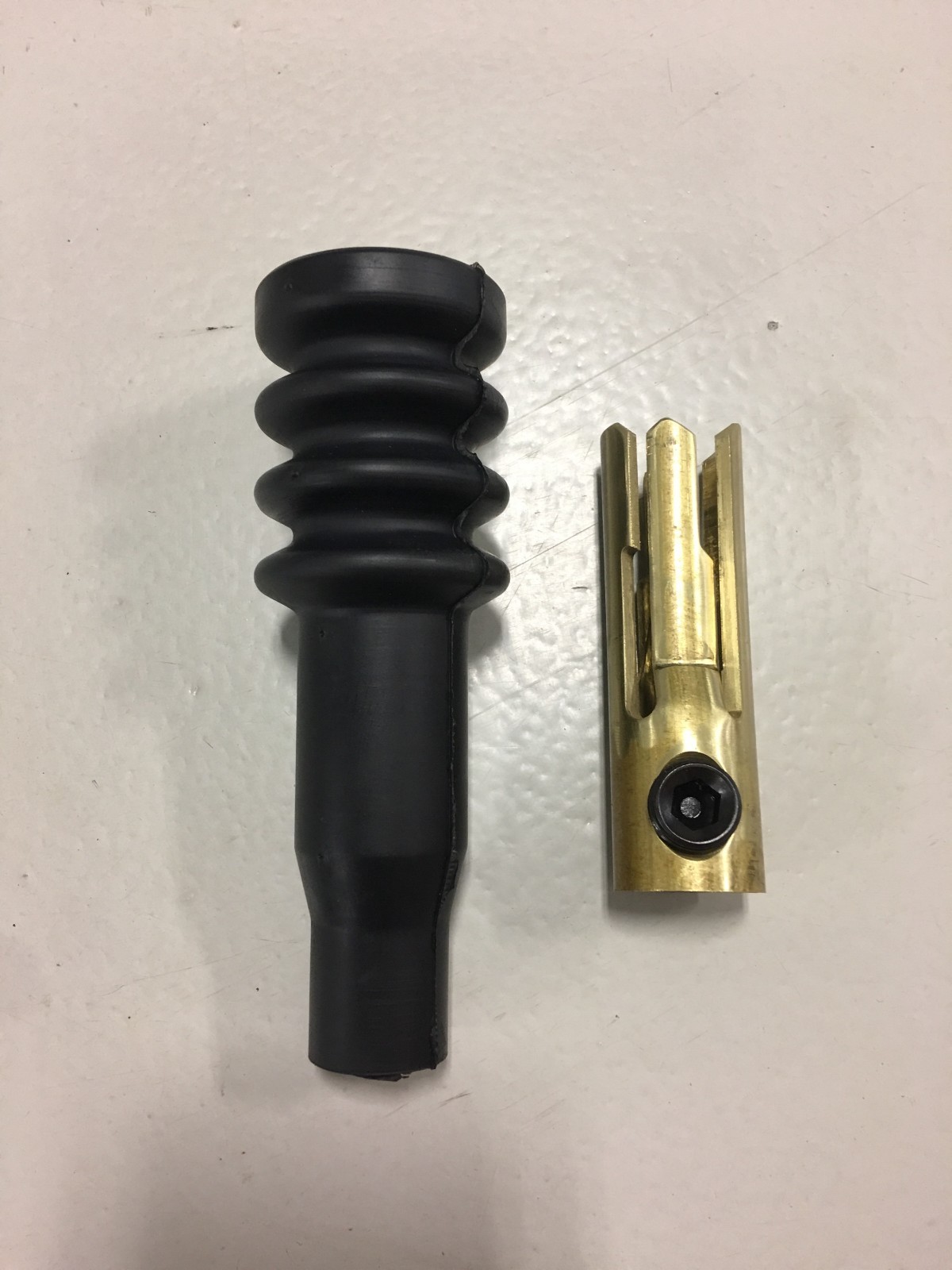 Magnaflux style EE either end connector