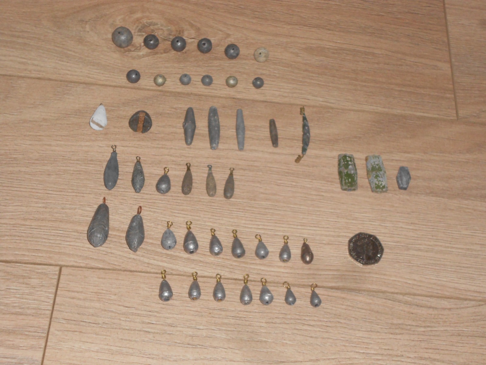 JOB LOT OF VINTAGE LEAD FISHING WEIGHTS, Inc Bullets, Coffins, Barrel ect