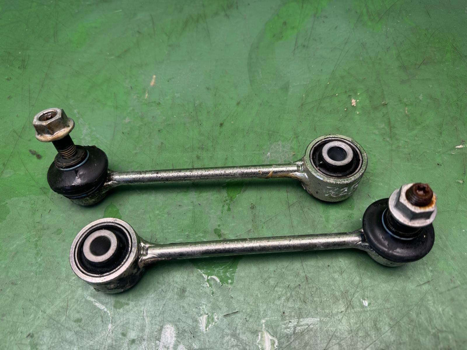 VW CRAFTER  Mk2 (NF) Rear Anti roll bar Links 2N0505465  Low Miles 2021