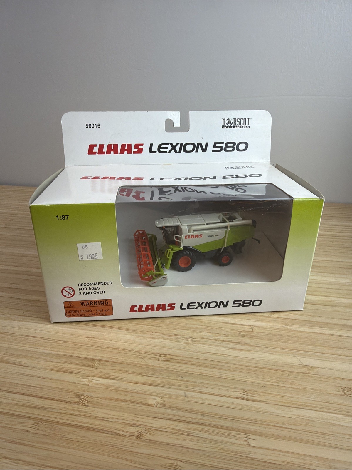 Claas 580 Lexion Combine With Grain Head By Norscot 1/87 Scale