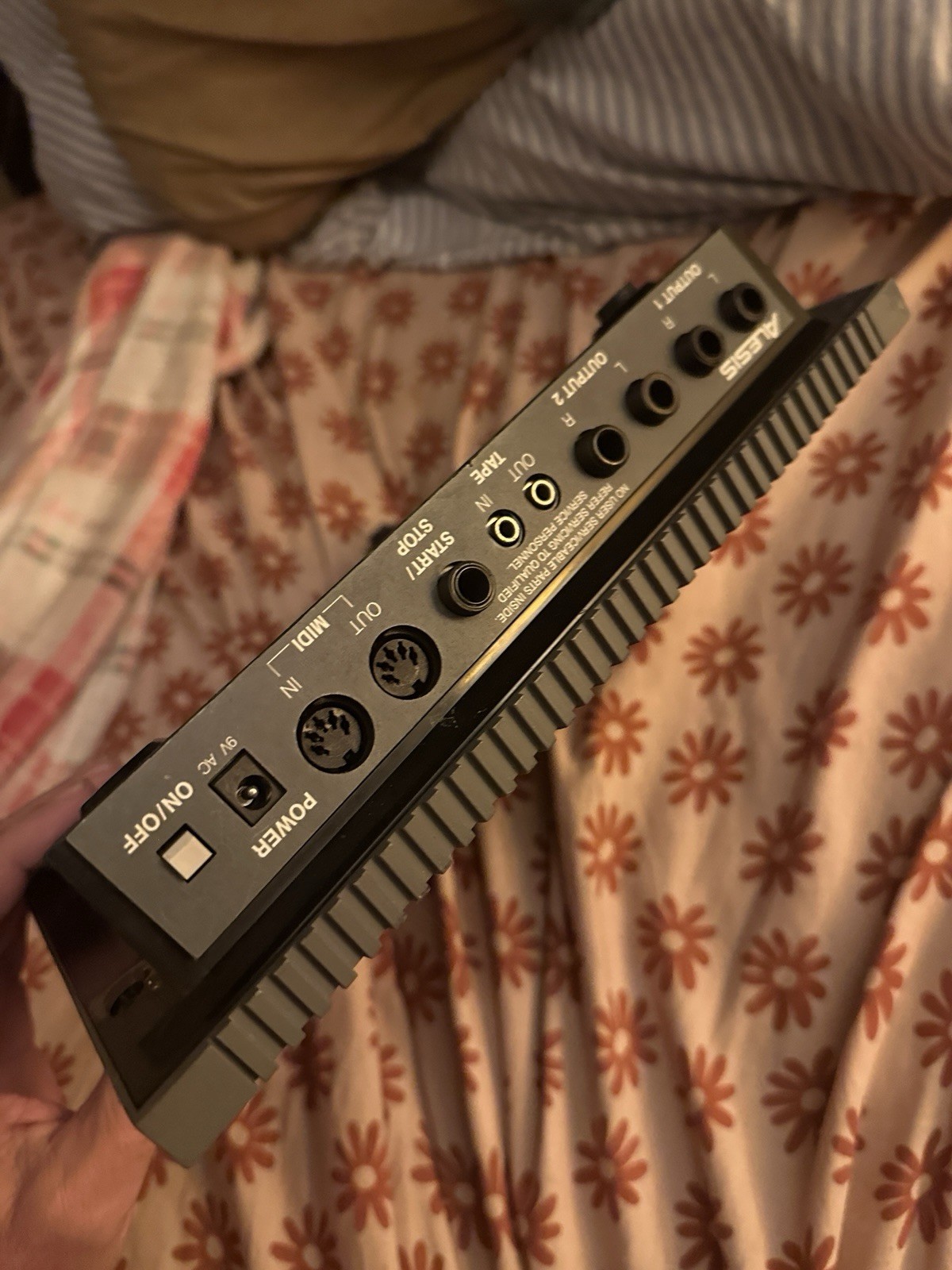 Alesis HR-16 Programmable Drum Machine Untested