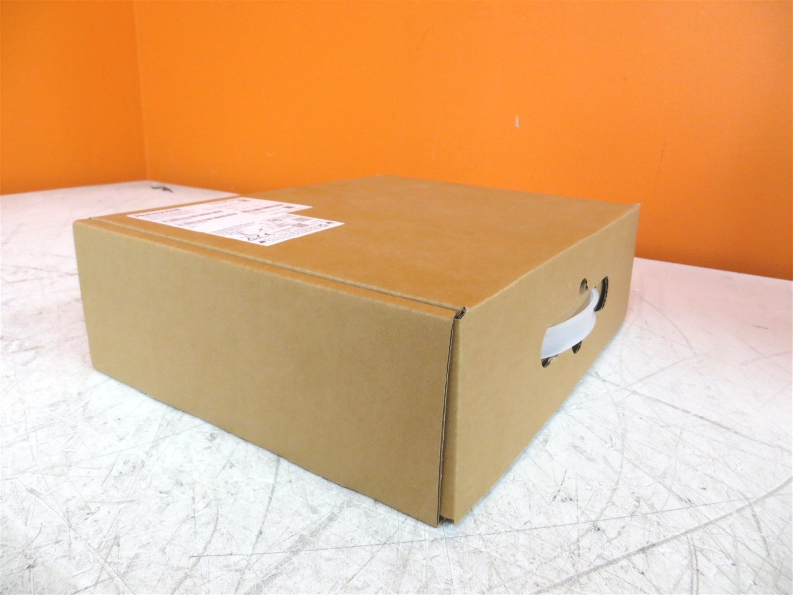 New Honeywell RT10A-L0N-18C12S0E Android 11 FlexRange Tablet Open Box