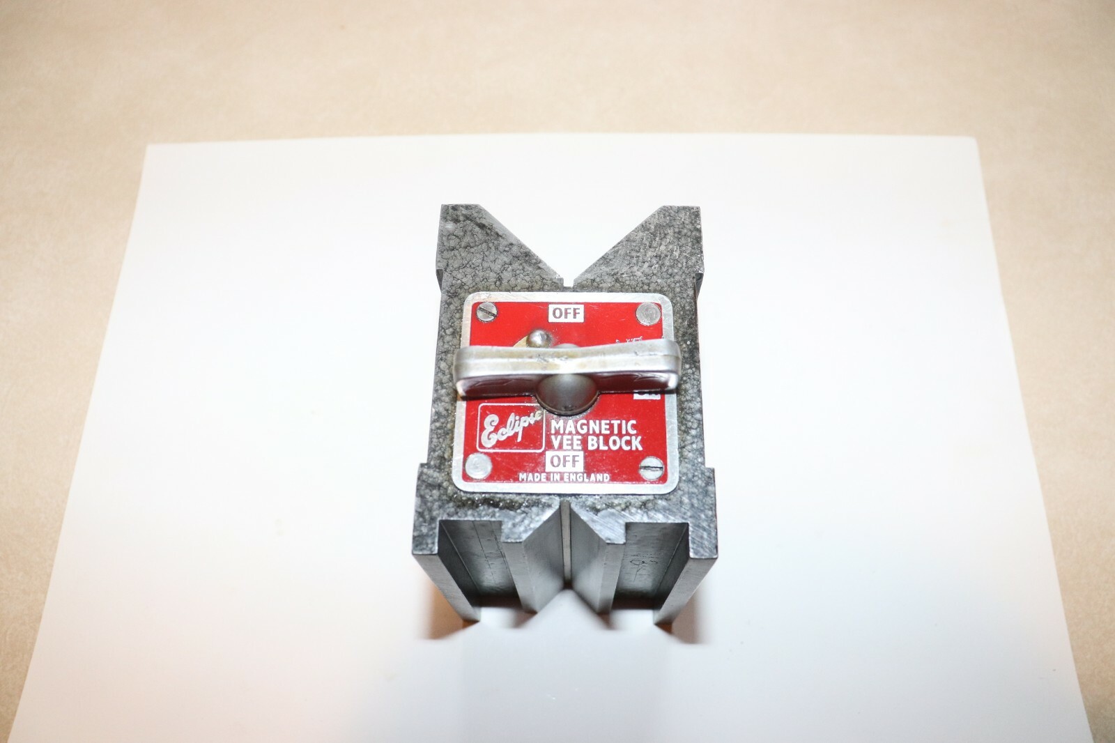 Eclipse Dual-Vee Magnetic V-Block. # E934. Condition used.