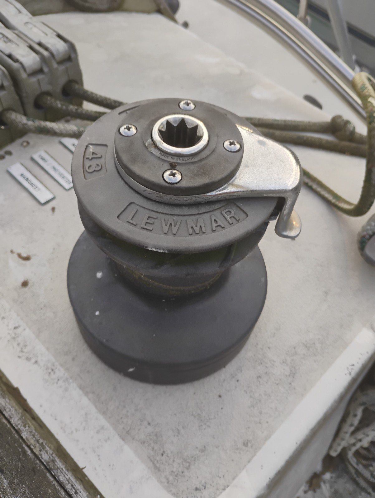 Lewmar ST43 Two Speed Self Tailing Winch Ocean Series