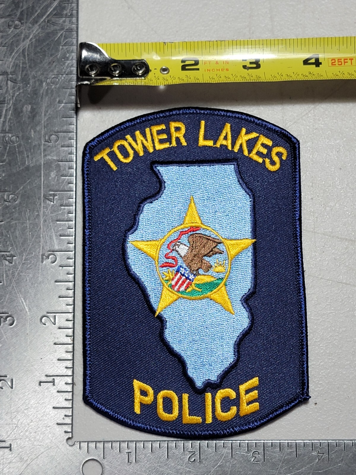 LE4 Police patch patches Illinois Tower Lakes
