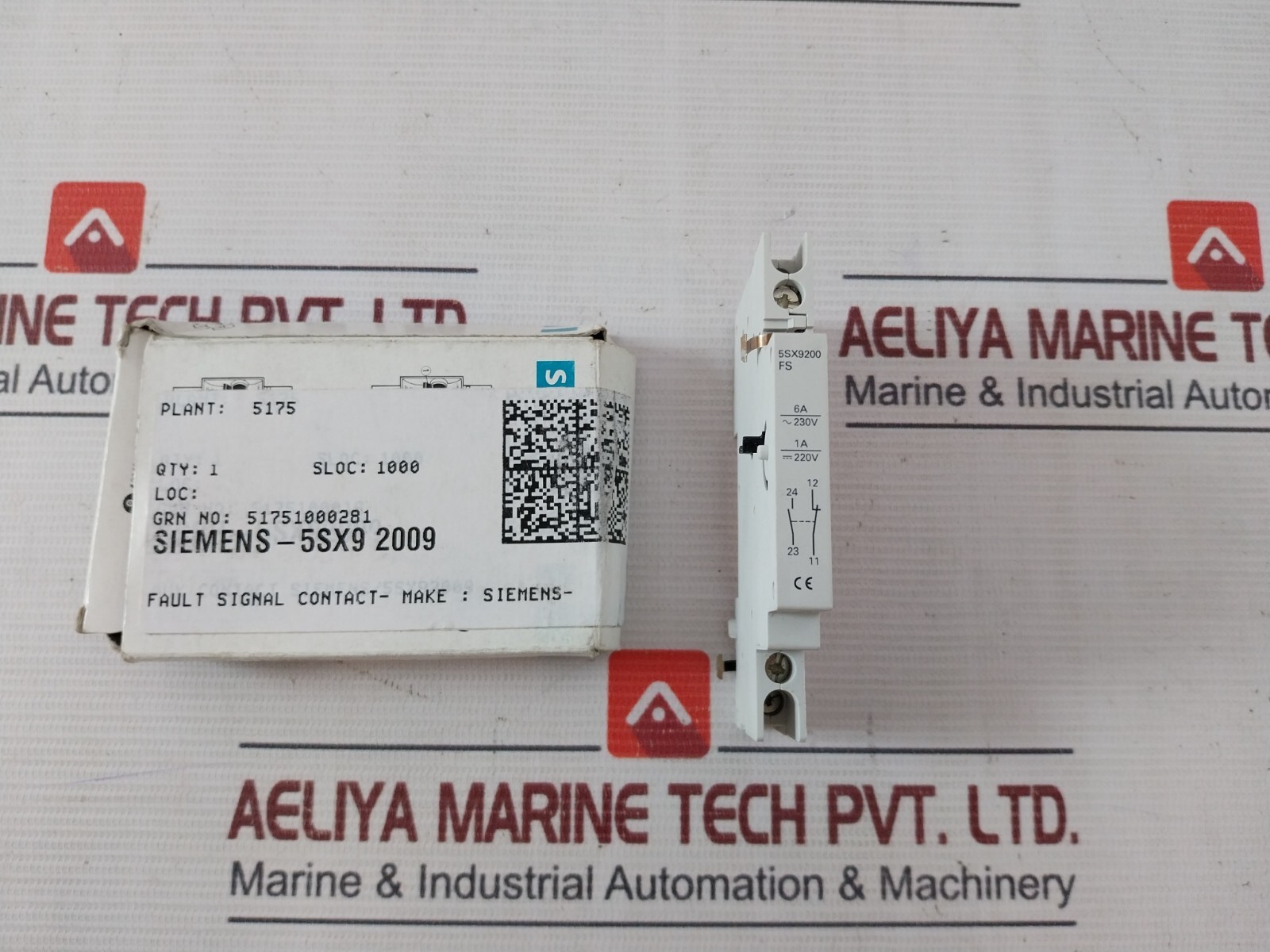 Lot of 2X Siemens 5SX9200 Fault Signal Contact 6A/230V