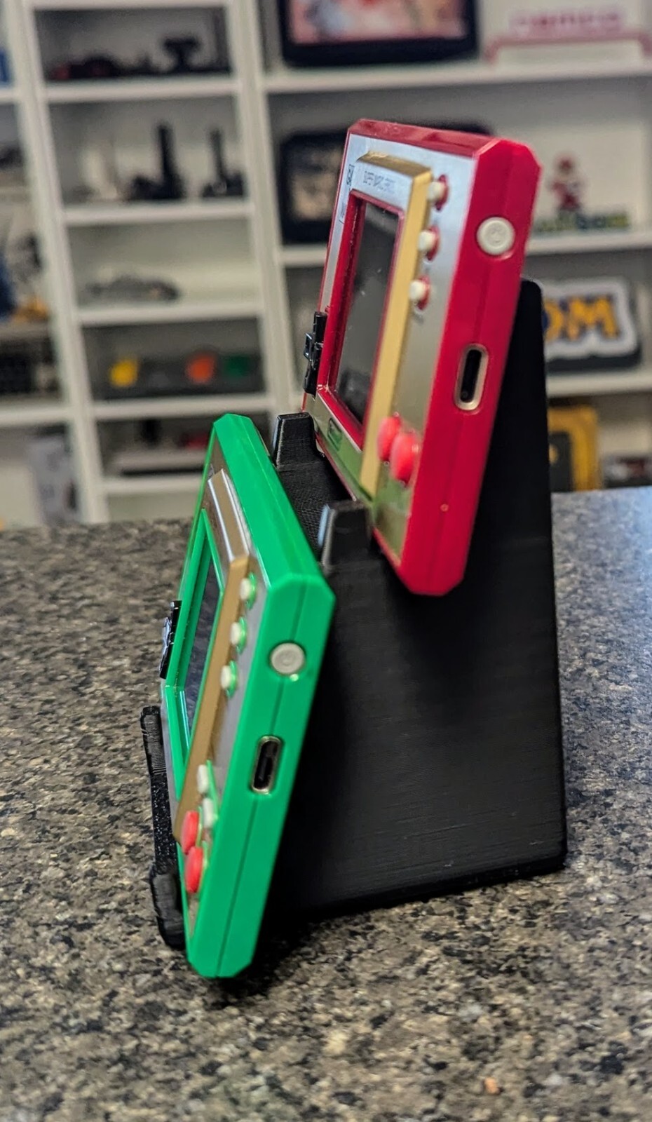 Game & Watch widescreen 35th Anniversary Twin vertical display stand
