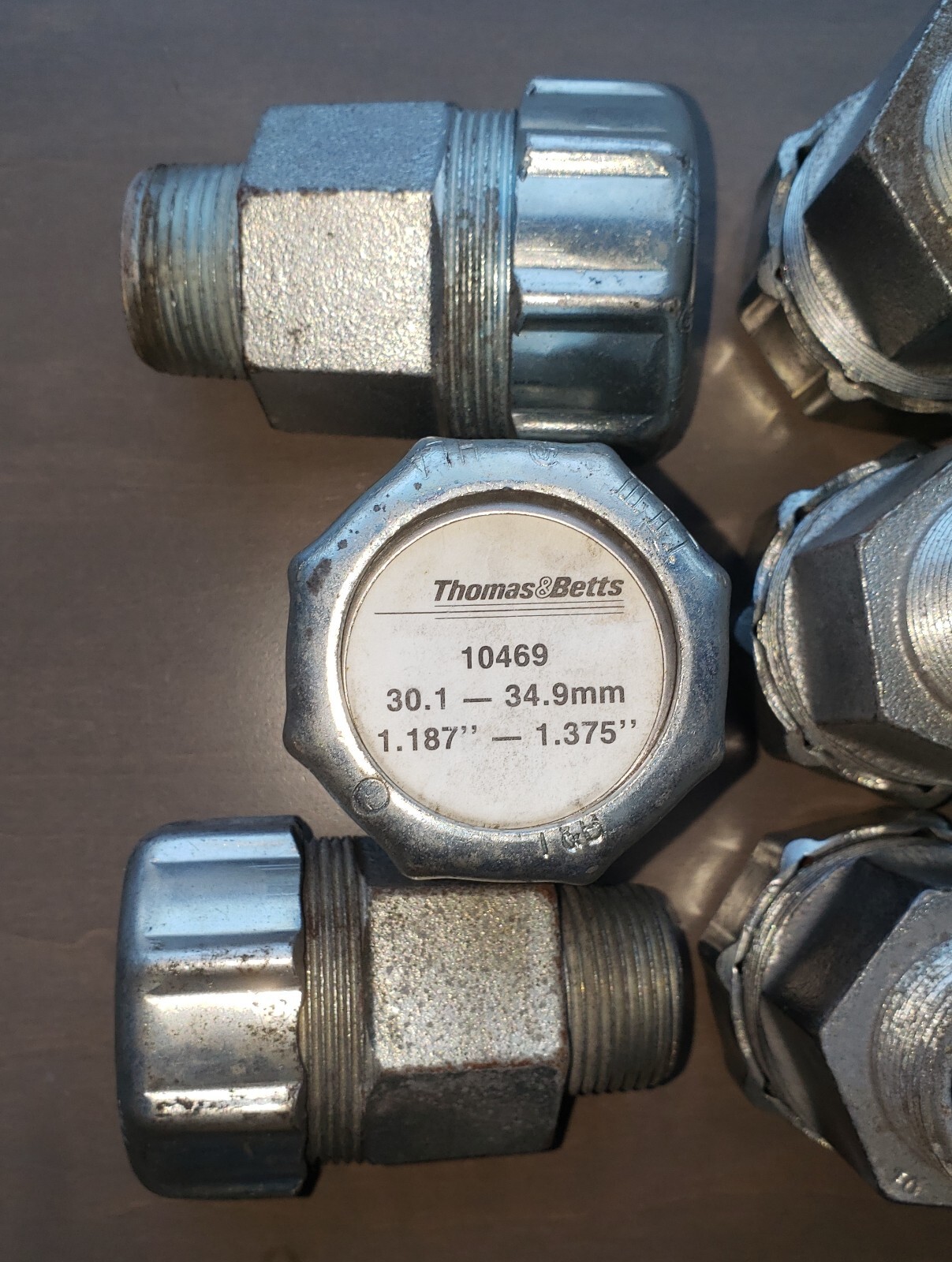 Thomas & Betts - T&B - 10469 Tech Connectors