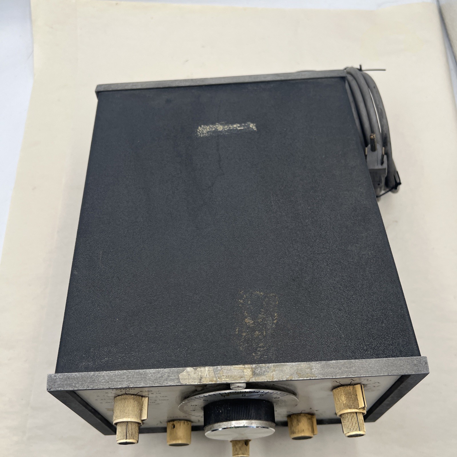 Wavetek HF VGC Voltage Controlled Noise Generator Model 142 PARTS ONLY UNTESTED