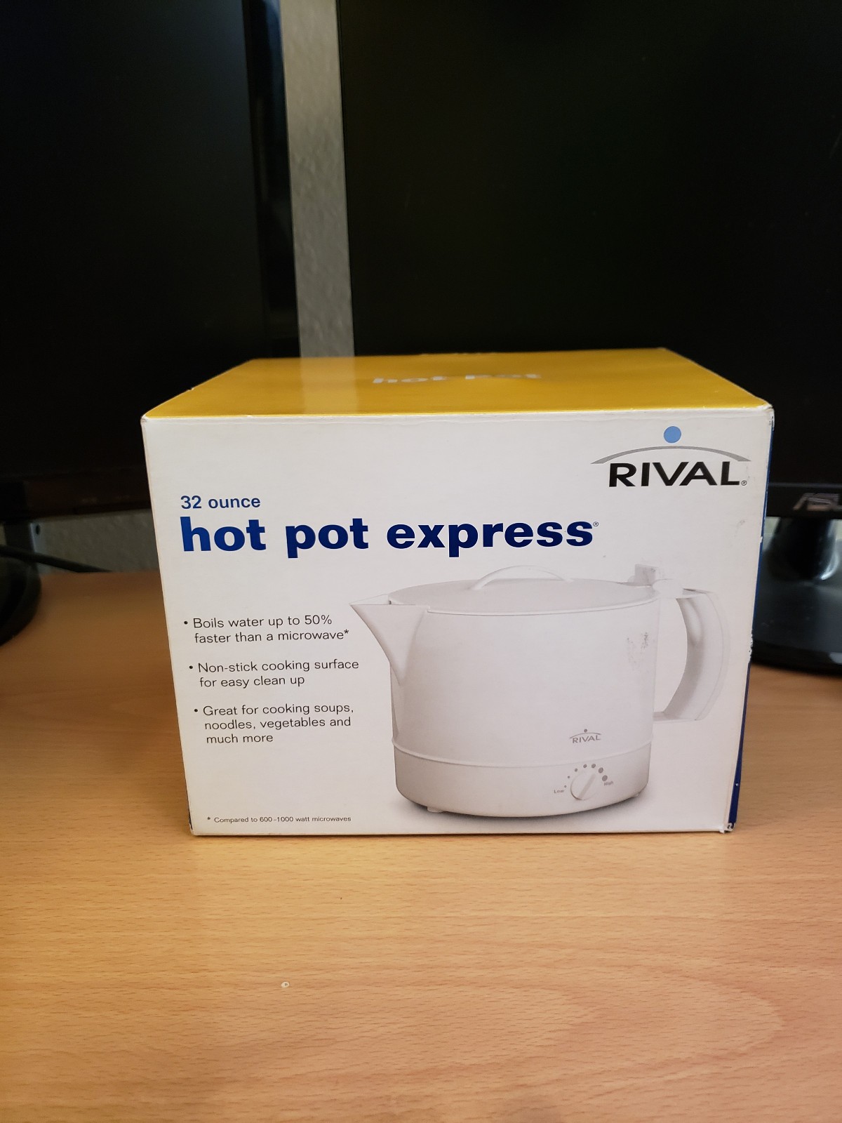 New RIVAL Hot Pot Express #4071L Flip Top Adjustable Heat Setting White 32 Oz