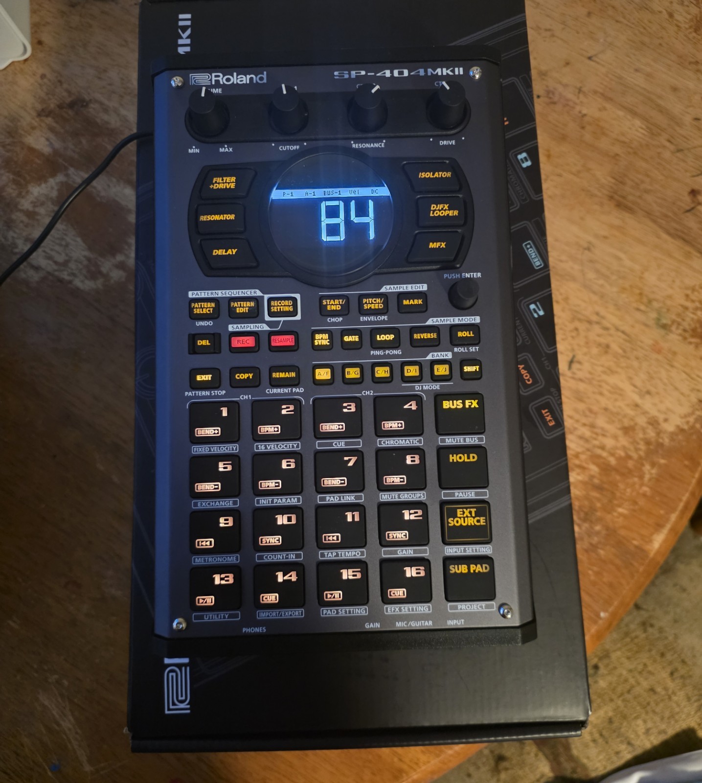 Roland SP-404MK2 Creative SP Sampler and Effector