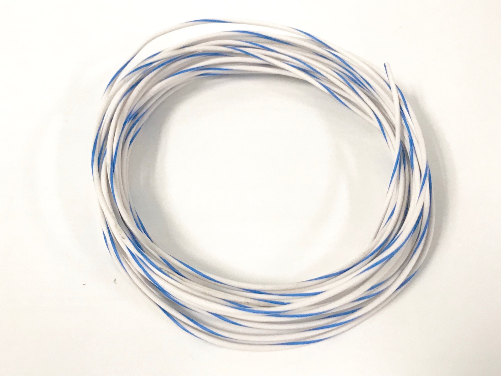 18 GAUGE AWG  PRIMARY WIRE 25 FT  COPPER POWER GROUND MTW WHITE W/ BLUE STRIPE