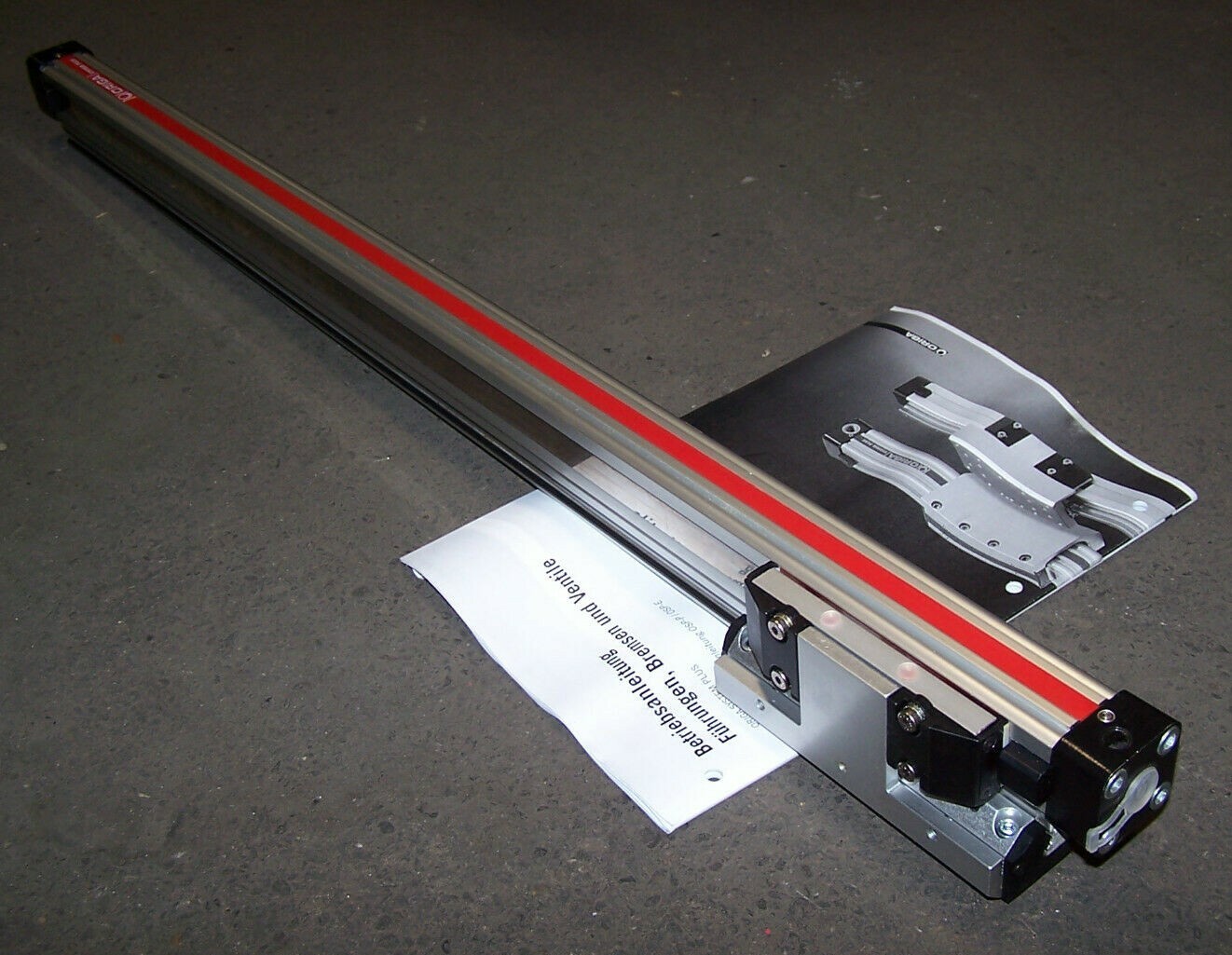 NEW HOERBIGER ORIGA SYSTEMS 28" STROKE LINEAR ACTUATOR TYPE RS-FE 15SO MAX 8 bar