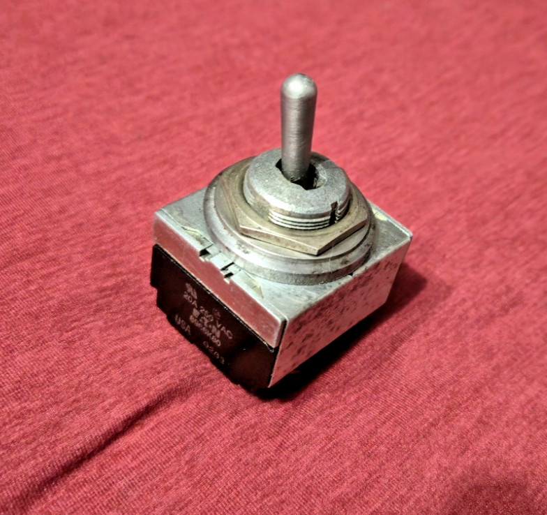 Eaton Toggle Switch 8966K80, 20A 250VAC, nice condition!