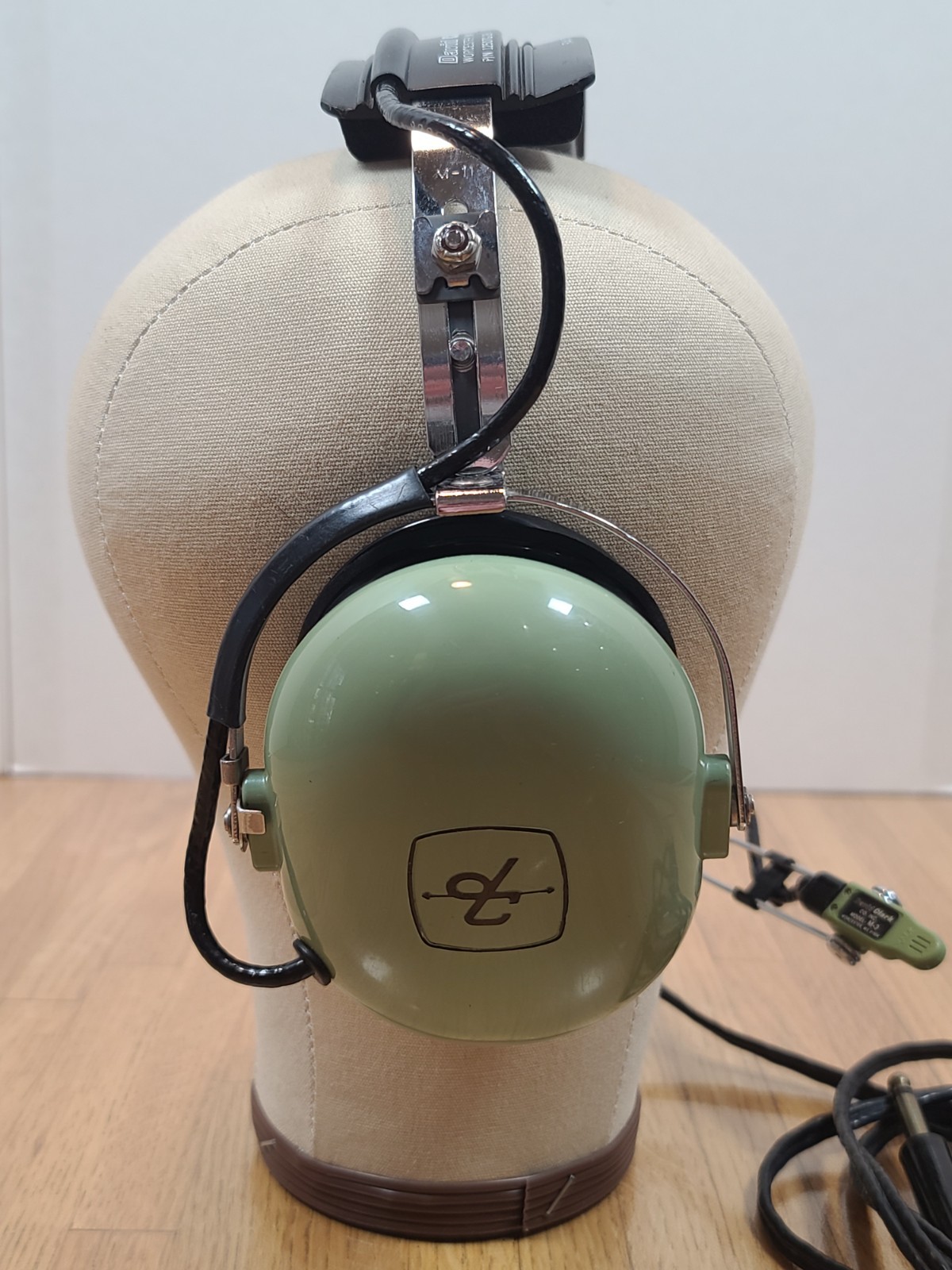 David Clark Model H10-40 Aviation Headset/ M-3 Microphone Dual Plugs