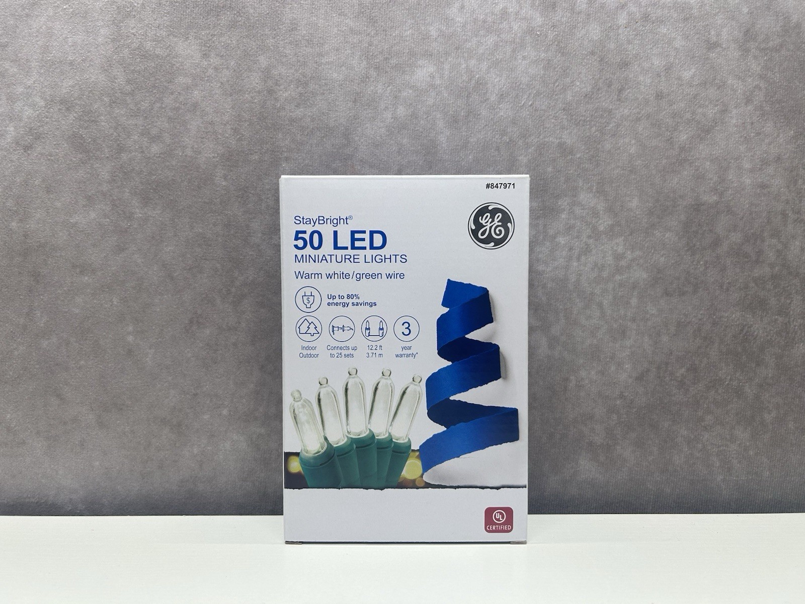 GE Stay Bright 50 Warm White Miniature LED Lights w Green Wire Indoor / Outdoor
