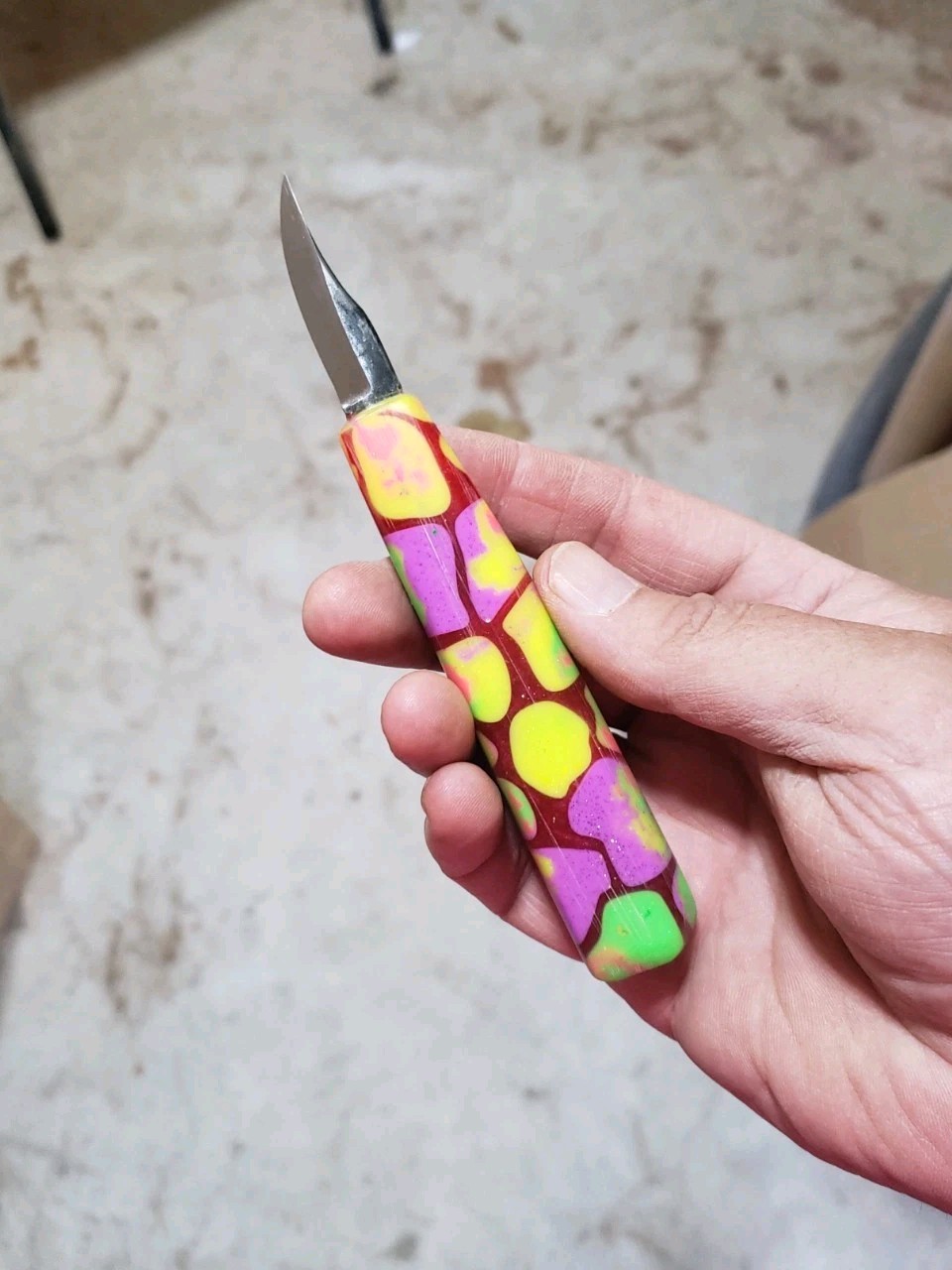 Wood Carving Knife 1 1/2" Clip Point Blade w/ Resin Handle