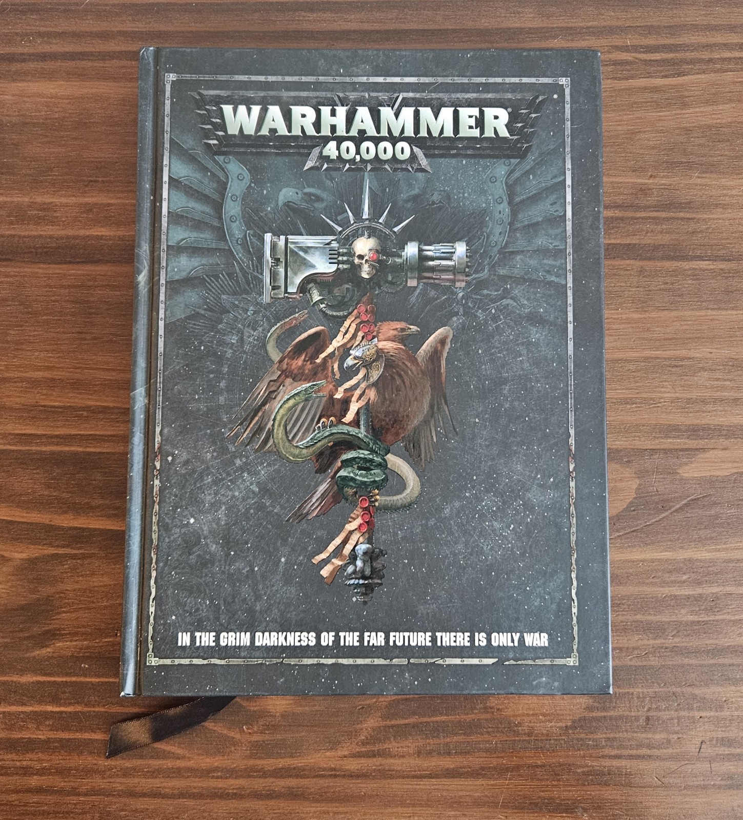 Warhammer 40,000: Hardcover Black Rulebook ISBN 978-1785818493 Good Condition