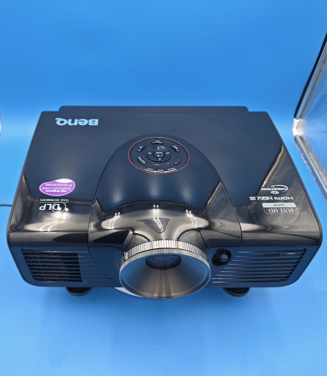 BenQ SP890 DLP HD Projector - Lamp Hours: 300hr - Great Condition