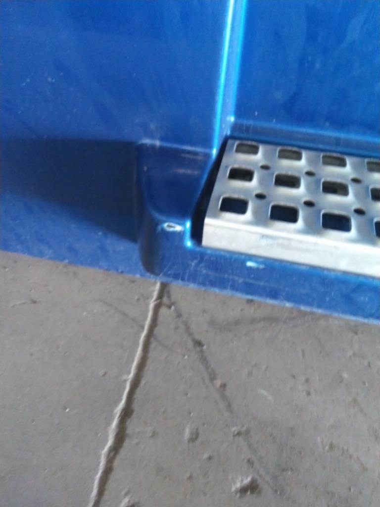 For 2013 VOLVO VNL SIDE FAIRING Right , IL