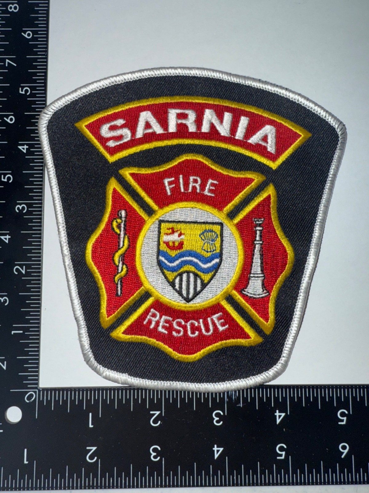 Sarnia Canada Fire and Rescue Fire Dept Shoulder Patch Obsolete Canadian