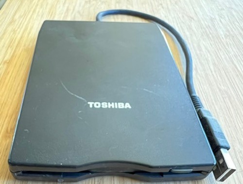 Toshiba USB FDD External Drive for 3.5" Disks, PA3109U-1FDD