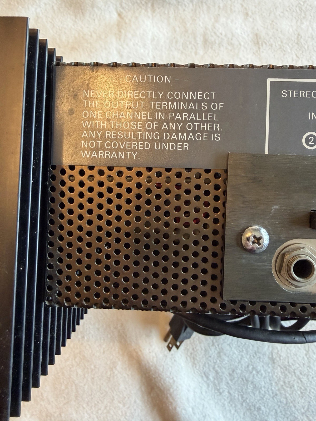 Crown D150A Stereo Power Amplifier/Rack Handles Excellent Working (Unit#1)