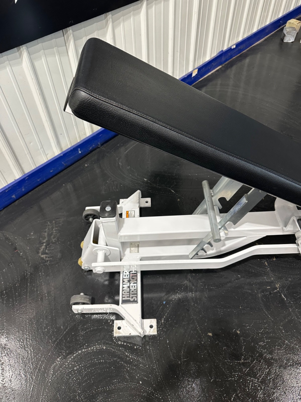 Hammer Strength | HD Elite Multi-Adjustable 0-90 Degree Bench