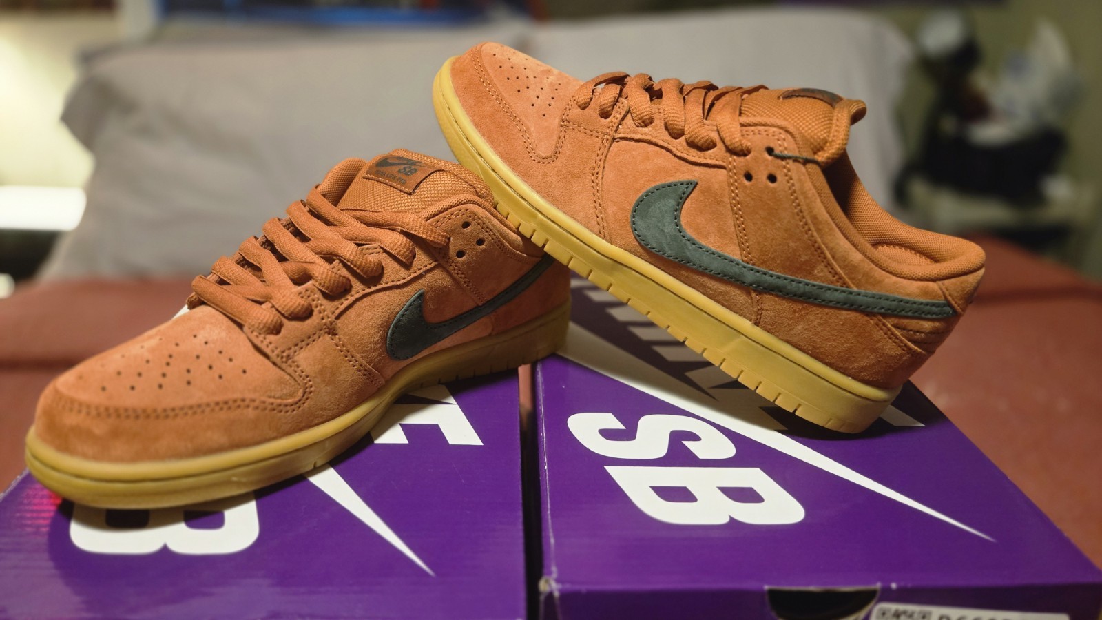 Nike SB Dunk Low  Burnt Sunrise size 8M  NEW DS