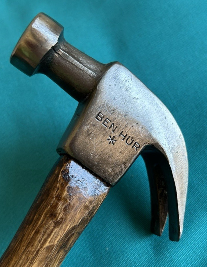 Vtg Ben Hur 10 oz Finishing HAMMER Carpenter Van Camp Hardware Milwaukee Wis.