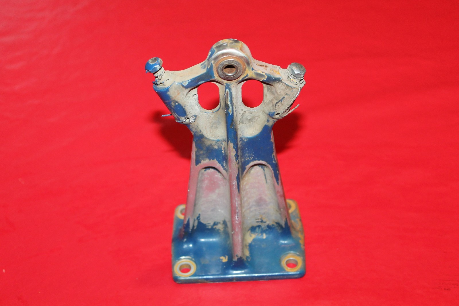 Piper Navajo Elevator Hinge 45253-03