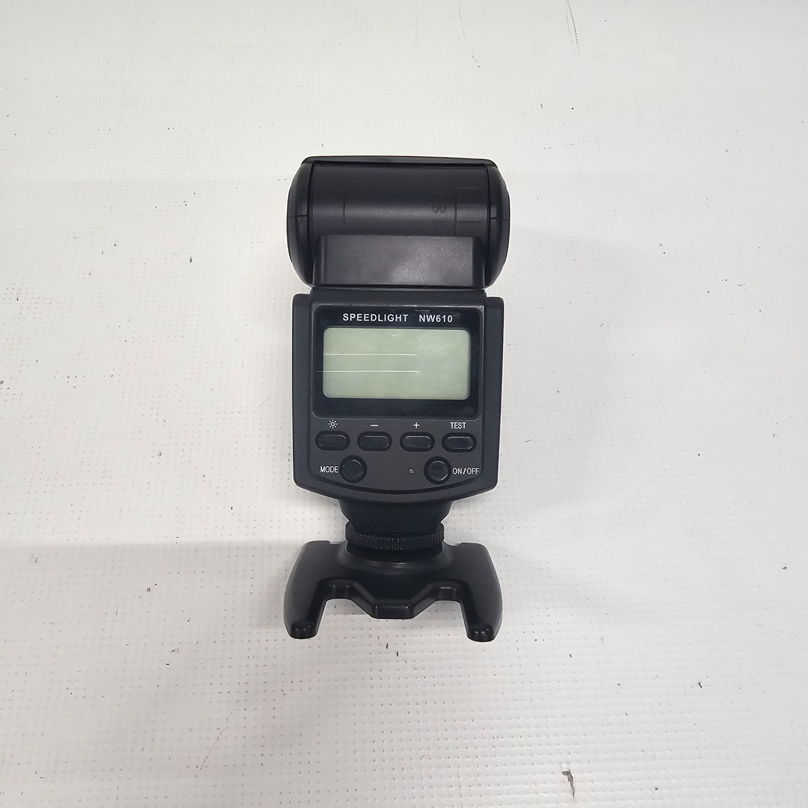 Neewer Speedlight NW610 Adjustable Manual Shoe Mount Flash