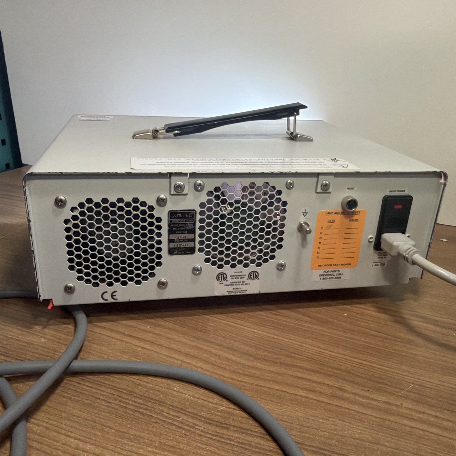 Luxtec 9300XSP 300W Xenon Surgical Light Source Tested Working