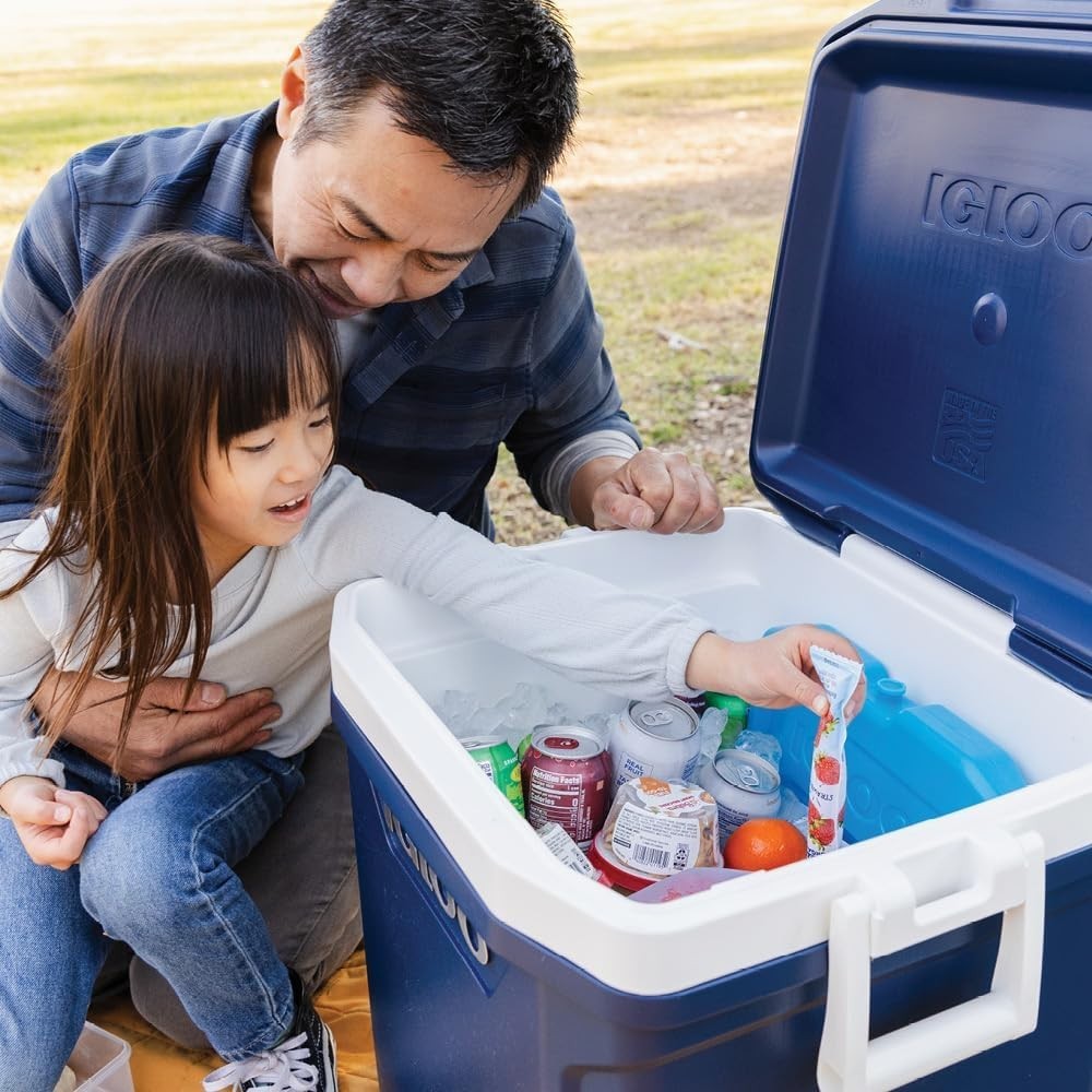Maxcold Ice Blocks - Long-Lasting Gel Insulation for Extra Large Coolers